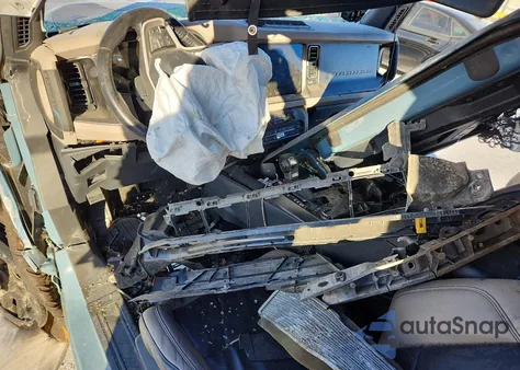 2021 Ford Bronco Base z USA, uszkodzony, nr VIN 1FMEE5DPXMLB06273